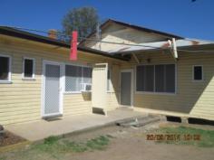  20 Chester Street Moree NSW 2400 INVESTMENT PROPERTY * 6 X 1 BEDROOM FLATS * OLDER STYLE BATHROOM & KITCHEN FACILITIES * WITHIN WALKING DISTANCE TO THE CBD & SCHOOLS * BLOCK SIZE - 1012 SQM General Features Property Type: Unitblock Bedrooms: 6 Bathrooms: 6 Land Size: 1012 m² (approx) 
