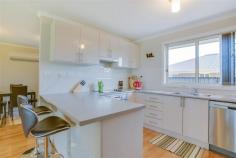  3/1A Beaton St Exeter TAS 7275 Property Information Looking to down size, without compromising on quality? This property is perfect for the fussy buyer wanting low maintenance, 3 bedrooms, ensuite, open plan living, private patio, double garage; all within walking distance of schools, shopping precinct, Doctor, bakery, Post Office, Library etc. Leave the car at home! Launceston is a 20 minute scenic drive away.  *Please note: This is not a retirement village, all age groups welcome. Floor Area 	 159 sqm Land Size 	 342 sqm Tenure 	 Freehold Approx year built 	 2009 Property condition 	 New Property Type 	 Villa, Unit, Townhouse, House House style 	 Contemporary Garaging / carparking 	 Double lock-up Construction 	 Brick veneer Joinery 	 Aluminium Roof 	 Colour bond Insulation 	 Walls, Ceiling Flooring 	 Carpet and Other (tas oak) Window coverings 	 Blinds (Vertical) Heating / Cooling 	 Reverse cycle a/c, Electric Chattels remaining 	 All Fixed floor coverings, all light fittings, all window furnishings, Westinghouse cooktop and oven, range hood, dishwasher, Daikin r/c heap pump, panel heater, remote door system for garage, clothes line. Kitchen 	 New, Dishwasher, Separate cooktop, Separate oven, Rangehood and Breakfast bar Living area 	 Open plan Main bedroom 	 Double and Walk-in-robe Ensuite 	 Separate shower Bedroom 2 	 Double and Built-in / wardrobe Bedroom 3 	 Double and Built-in / wardrobe Main bathroom 	 Bath, Separate shower Laundry 	 Separate Outdoor living 	 Deck / patio Fencing 	 Fully fenced Land contour 	 Flat Grounds 	 Tidy Water heating 	 Electric Water supply 	 Town supply Sewerage 	 Mains Locality 	 Close to shops, Close to schools, Close to transport 