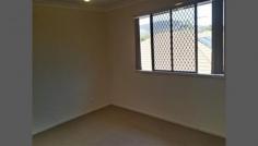  36/20 Halfway Drive, Ormeau, QLD 4208 It's not very often a vacant 3 bedroom 2 storey townhouse comes on the market especially located within minutes' walk of both the Norfolk shops and the State School. Situated in the Evergreen Estate, this home boasts 3 large bedrooms and 2 bathrooms upstairs while having the living areas and kitchen downstairs. This Estate is sought after not only for its location but for its facilities which include a pool, tennis court and BBQ area. This property was previously rented out at $360 per week, providing a great rental return for any astute investor. 