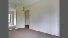 35 Middle Row Salisbury SA 5108 Value Plus as an investment previously tenanted @ $265/week to live in built in 2009 Open plan family/meals 2nd sitting room 3 bedrooms Ample cupboards and bench space in kitchen Reverse cycle split system a/c Generous rear garden Carport with roller door plus gates 