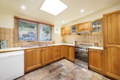  48 Banks Rd Eltham North VIC 3095 Tuesday 21 October at 6pm (unless sold prior) Add to calendar  Share Save  Print  5323Price Guide: ESR: $650,000 - $720,000   |  Land: 2,052 sqm approx 	   |  Type: House  |  ID #129096 Barry Plant Eltham T 03 9431 1222 EMAIL OFFICE Pina Kara T 03 9431 1222  |  M 0415 911 437 EMAIL AGENT 