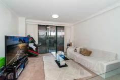  1/2-26 Wattle Crescent Pyrmont NSW 2009 A great opportunity to secure a spacious one bedroom apartment in harbourside Parkview Towers. 
 Nothing to spend on this oversized garden apartment with large 
outdoor courtyard, open plan kitchen, internal laundry, one security 
carspace also included. 
 The apartment would make a great inner city home or excellent investment. 
 The property is minutes' walk to Light Rail, Wenthworth Park, Sydney 
Fish Markets, Darling Harbour and an easy 15 minute stroll to CBD. 
 OUTGOINGS (approx.) Strata Levies: $851 pq Council Rates: $234 pq Water Rates: $180 pq AREA (approx.) Unit: 70 sqm plus courtyard Parking: 15 sqm 
 INSPECTION As advertised or by appointment. 
 CONTACT Murray Howe 0403 052 274 or Our office 02 9662 8144. 