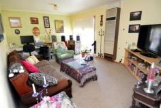  17 Boothman Street, Echuca VIC 3564 - 3 Good Sized Bedrooms with Built In Robes - Separate Living Room & Dining Room Plus Study - Kitchen Includes Dishwasher & Gas Cooking - Ducted Evaporative Cooling & Gas Heating - Double Length Carport with Access To Rear Yard - Garden Shed - Estimated rental Income $230 - $240 Per Week - Set On 620sqm Allotment (Approx) Other features: Built-In Wardrobes,Close to Shops,Close to Transport,Garden,Formal Lounge,Separate Dining 
