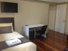  779 Main St Kangaroo Point QLD 4169 •	2 Bedroom Unit 
•	Fully Furnished 
•	Bills Included 
•	TV in room 
•	Close to Everything 
•	Internet Provided as a courtesy 