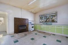  24 Pinniger St Broadford VIC 3658 Saturday 11 October at 11:00AM Add to calendar  Share Save  Print  3121Price Guide: AUCTION   |  Land: 0 sqm approx 	  |  Type: House  |  ID #123501 Barry Plant Wallan T  03 5783 1268 EMAIL OFFICE Stuart Lauder T 03 5784 3178 EMAIL AGENT 