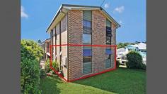  1/76 Riverview Street Murwillumbah NSW 2484 Owner Bought Elsewhere! Wants it Sold!!! * Modern and ready to move in! * Only 5 in the block! * 1/2 bedroom or 1 bedroom plus study * Great for first home buyer * Rental Appraisal $250 per week * Low maintenance General Features Property Type: Unit Bedrooms: 2 Bathrooms: 1 Building Size: 46.80 m² (5 squares) approx Indoor Features Toilets: 1 Air Conditioning Outdoor Features Carport Spaces: 1 Other Features Built-In Wardrobes,Close to Schools,Close to Shops,Close to Transport,Secure Parking 