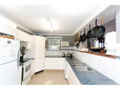 10 Kookaburra Dr Glenthorne NSW 2430  No description has been entered for this property   Property Features:     4 Bedroom     2 Bathroom     2 Parking