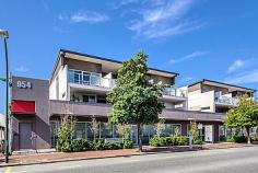  13/954 Albany Highway East Victoria Park WA 6101 Expansive Top Floor One Bedroom Apartment 
 $349,000 
 
 
 
 
 This newly renovated apartment is 
conveniently located in the Cafe Precinct of East Victoria Park, less 
than 5 kilometres from the Peth CBD. The location offers excellent 
access to the Graham Farmer Freeway, the Domestic and International 
Airports.
Built in 2009 this gorgeous One Bedroom plus Study Apartment offers 
generous living giving you the option of having a separate dining area 
or study. Expansive views across the treelined suburb can be seen from 
this top floor oversized balcony - exce...
 