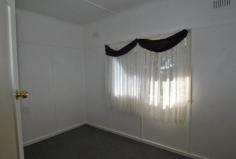  14 Brunswick Orange NSW 2800 All the hard work has been done on this neat little cottage. Two good sized bedrooms, bathroom, lounge with northerly aspect, neat kitchen, laundry with storage and small family/meals area. Freshly painted throughout. New colourbond roof, guttering and flashing. Undercover patio area out the back. TWO Sheds plus bathrooms and approved by council. Block 986sqm. In nice tree lined street. PLUS large carport off the front shed, excellent for undercover parking. - See more at: http://www.townsendrealestate.com.au/properties/property/residential-14-brunswick-orange/REX-141238#sthash.AeK6LWC9.dpuf 