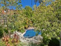  105/7 Waters Road Neutral Bay NSW 2089 Strata Title Retirement Living Quiet, private, comfortable and convenient especially for seniors, independent living strata apartment #105 within Bougainvillea village is a home to cherish. Fresh throughout, spacious, with its own sun room here is a residence to thoroughly enjoy..in the heart of all Neutral Bay has to offer. Residents love the friendly warmth of Bougainvillea and the handiness of everything one needs fora rewarding lifestyle. General Features Property Type: Apartment Bedrooms: 1 Bathrooms: 1 Indoor Features Alarm System Intercom Gym Built-in Wardrobes Outdoor Features Balcony Swimming Pool - Inground Other Features Ceiling Fan 