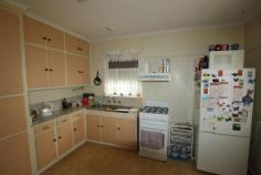  7 Hawkins St Korumburra VIC 3950 Property Facts
				 
					 Property ID 
					 2708191 
				 
				 
					 Property Type 
					 house For Sale 
				 
				 
					
					 Price 
					 $170,000 
				 
					
						 
							 Land Size 
							 700 m 2 
						 
						 
							 House Size 
							 - 
						 
						
							 
								 Council Rates 
								 - 
							 
							 
								 Water Rates 
								 - 
							 
							 
								 Strata Levy 
								 - 
							 
							
								 														
										
											 Tender Date 
																
									 N/A 
								 