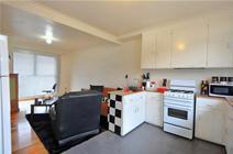 2/5 Munro St Alfredton VIC 3350 Ideal Investment With Great Return of 6.8% $126,000 Ideally situated in Alfredton close to Lake Wendouree, local shopping centre & easy access into the CBD with a short walk to Sturt St. This low maintenance property would make an excellent addition (or start) to an investment portfolio. Solid and convenient one bedroom unit with built in robe. Open plan kitchen and living area, with gas appliances. Combined bathroom and laundry. Currently tenanted to June 2015 with a great return of 6.8%, investors can sit back and relax with this easy care property. 