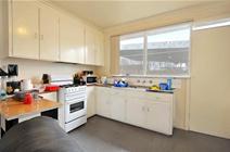 2/5 Munro St Alfredton VIC 3350 Ideal Investment With Great Return of 6.8% $126,000 Ideally situated in Alfredton close to Lake Wendouree, local shopping centre & easy access into the CBD with a short walk to Sturt St. This low maintenance property would make an excellent addition (or start) to an investment portfolio. Solid and convenient one bedroom unit with built in robe. Open plan kitchen and living area, with gas appliances. Combined bathroom and laundry. Currently tenanted to June 2015 with a great return of 6.8%, investors can sit back and relax with this easy care property. 