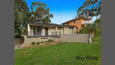  25 Andrew Ave Keiraville NSW 2500 Great Investment Near Wollongong University Attention Investors!  Located less than 500 metres to Wollongong University and free shuttle bus is this large 5 bedroom home. Within walking distance to village shops and Botanic Gardens, this spacious home is ideally suited for student accommodation or will suit a large family looking to buy in one of the Illawarra's most sought after suburbs. Currently tenanted with a great return, there's even more room to improve on this easy to maintain 777m2(approx) block. Arrange your inspection today, as properties this good are hard to come by! Inspection are by appointment only. General Features Property Type: House Bedrooms: 5 Bathrooms: 2 Outdoor Features Garage Spaces: 2 Other Features Built-In Wardrobes,Close to Schools,Close to Shops,Close to Transport,Secure Parking 