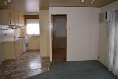 site 30 Homelea, MILDURA CENTRE PLAZA RELOCATABLE 2BR HOME This delightful self contained 2 bedroom relocatable home is ideal as a granny flat, teenage retreat or general accommodation. features includes open plan living area, spacious kitchen with new stove, reverse cycle air, hot water service, shower, toilet, laundry and plenty of storage space. can easily be moved in one go. must be removed from current site. Other features: Built-In Wardrobes 