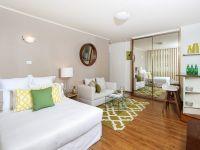 46/52 High St North Sydney NSW 2060 FIRST OPEN SATURDAY 6th September 10:30 - 11am 
This lovely studio offers open plan, city style living in a convenient location. 
Modern kitchen includes granite bench tops, dishwasher, gas cooking and plenty of cupboard space. 
Easy care floorboards flow throughout the studio and large windows off 
the living area provide plenty of sunlight. Includes mirrored built-ins 
This unit is situated on the 5th floor of a secure building with lift access. 
Only moments walk to North Sydney CBD, Kirribilli village, Milson's Point Station, and High Street Ferry. Minutes to City bus. 
Covered balcony faces north with room for table and chairs. 
 
OUTGOINGS: 
Water $180pq Council $208pq Strata $679pq 