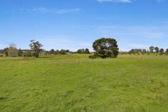  75 Kilmore-Lancefield Rd Kilmore VIC 3764 Price Guide: $1,100,000 - $1,260,000   |  Land: 0 sqm approx 	   |  Type: House  |  ID #128535 Barry Plant Wallan T  03 5783 1268 EMAIL OFFICE Simon Best T 03 5783 1268  |  M 0417 547 909 EMAIL AGENT 