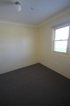  17/20 Pacific Highway Blacksmiths, NSW, 2281 This upstairs one bedroom unit is located in the beach side suburb of Blacksmiths. The complex is close to public transport, Turea Street shops, beach and lake. The unit features a separate bedroom plus lounge/dining, a kitchenette with oven and bathroom. Phone now to organise an inspection! 