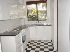  14/4-10 Darling Street KENSINGTON, NSW 2033 Located close to transport, shops and UNSW this 1 bedroom unit is ideal for the young students, combined lounge dinging area, modern kitchen, good bathroom, laundry, balcony and LUG. Read more at http://bondijunction.ljhooker.com.au/94HD1#vKs7Ry0QQZlbIAqo.99 