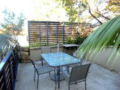  Austinmer NSW, 2515 Good quality, one bedroom furnished flat with ensuite. Open plan living/kitchen area, separate study, private outdoor BBQ area, and a single garage. Easy walk to beach, station and all amenities. Won’t last in fab location. FOR RENT: $350 per week 
