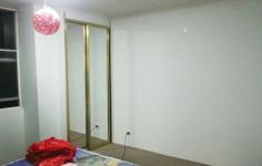  40/5 Good Street Parramatta NSW 2150 439000 What a Bargain! 1. 	 Two bedroom unit on the top floor in a security building. 2. 	 Good size lounge, internal laundry. 3. 	 Balcony with distant view. 4. 	 One under cover parking 5. 	 Within the westmead primary school zone. 6. 	 Located within walking distance to Parramatta CBD and Westfield. 7. 	 Next to Parramatta park and golf course. 8. 	 Swimming pool in the complex. Above-ground poolBalcony Bedrooms 		 2 Bathrooms 		 1 Car Ports 		 1 