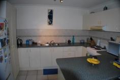  3/1 Burnett Street, YEPPOON Qld 4703 Centrally located in Yeppoon, this modern Beautifully Presented unit has spacious open plan living, a stylish kitchen and good sized bedrooms. The carpet, curtains and paintwork are all in good condition. The outside living area extends to a lawn area and is great for barbies. Air conditioning and a lock up garage complete the picture. Its just a short walk to either Shopping Centre or the Main Street. Call now for your inspection. Other features: Close to Schools,Close to Shops,Close to Transport,Garden,Secure Parking $250,000 