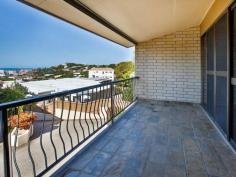  6/330 Stanley Street North Ward Qld 4810 $259,000 Walk out the back door and start climbing the hill from your court yard. If not into climbing then you can sit on the front deck with a book and a lazy drink while the kite boarders sale along the shore and ships come into the harbor in the background. Rates approx $2415 per year Body corp $5,168.33 per year: Sinking $1,426.91 Admin $3,741.32 Total $5,168.33   Read more at http://townsville.ljhooker.com.au/T4JF4X#kBkRS71O00uwWZeq.99 
