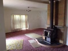  26 COMMON STREET GOULBURN NSW 2580 5 acres of land PLUS house 4km from CBD Zoning B6 and E3 House was built in 1950 180sqm living area Old sheds out the back   
