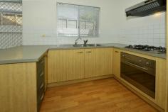  4/248 Anzac Highway, Plympton SA 5038 $289,000 - $309,000 This stylish property features 2 bedrooms, both with built in robes, modern kitchen with stainless steel appliances, light filled and functional living and meals area, separate laundry, reverse cycle air-conditioning plus secure under cover parking. Ideally located between the City and the Beach and easy to the bus, tram and major shopping facilities. Be Quick!! - See more at: http://www.richmondprofessionals.com.au/real-estate/property/756508/for-sale/unit/sa/plympton-5038/4-248-anzac-highway/#sthash.kQa65nja.dpuf 