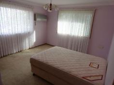  Unit 2/150 Oliver Street Grafton NSW 2460 A delightful first floor 2-bedroom unit presented in immaculate order. 
 
Features include: 2-large bedrooms both with built-in robes; the living 
room opens onto a private east facing verandah; a lovely kitchen and 
dining area; a big bathroom/laundry combination; and air-conditioning. 
 
Enjoy very comfortable first floor living along with the wonderful 
convenience of a central Grafton location - walk to shops and services. 
Should rent for $200 per week. 
 
Currently vacant - owner has left Grafton. 
 
An outstanding low cost opportunity. 