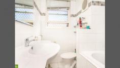 1/40 Bridge Street Coniston NSW 2500 $299,990 Wow' Look At This Situated on the ground floor this three bedroom unit features modern kitchen, timber floors and air conditioning. Close to train station and shops. Current rent $295 per week.