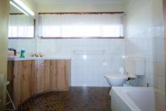  29 Shackell Street  ECHUCA VIC 3564  FOR SALE   $282,000  Situated on a large block in an established area of Echuca, is this three bedr0om home (main with ensuite) that is presented to you in immaculate condition. The home comprises two living areas, kitchen/dining, ducted cooling and gas heating. Outside is a three car garage with ensuite facilities. This home presents an ideal opportunity for the first home buyer or the astute investor. Rental Potential - $300.00 per week   