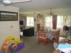  unit 1/ 98 High Street Berserker Qld 4701 Inspections Inspections by appointment only. Here is your chance to be owner occupied or investor with a 3 bedroom unit on ground level in the north side area.  1. 3 bedroom unit  2. Open plan living, kitchen and dining room  3. Ceiling fans throughout  4. Bath room & separate toilet  5. Lockup car parking area  Enjoy a relaxing walk to the North-side Plaza or Shopping Fair location with loads of shops.  Call Laurette or Vince for inspection. Inspections Inspections by appointment only. Here is your chance to be owner occupied or investor with a 3 bedroom unit on ground level in the north side area.  1. 3 bedroom unit  2. Open plan living, kitchen and dining room  3. Ceiling fans throughout  4. Bath room & separate toilet  5. Lockup car parking area  Enjoy a relaxing walk to the North-side Plaza or Shopping Fair location with loads of shops.  Call Laurette or Vince for inspection. 