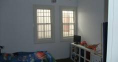  141 Great North Rd Five Dock NSW 2046 ACCESS FROM THOMPSON LANE 2 bedroom flat above shop with modern kitchen and bathroom, access to rooftop terrace- Inspection highly recommended!!! $450.00 week 
