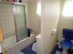  unit 1/ 98 High Street Berserker Qld 4701 Inspections Inspections by appointment only. Here is your chance to be owner occupied or investor with a 3 bedroom unit on ground level in the north side area.  1. 3 bedroom unit  2. Open plan living, kitchen and dining room  3. Ceiling fans throughout  4. Bath room & separate toilet  5. Lockup car parking area  Enjoy a relaxing walk to the North-side Plaza or Shopping Fair location with loads of shops.  Call Laurette or Vince for inspection. Inspections Inspections by appointment only. Here is your chance to be owner occupied or investor with a 3 bedroom unit on ground level in the north side area.  1. 3 bedroom unit  2. Open plan living, kitchen and dining room  3. Ceiling fans throughout  4. Bath room & separate toilet  5. Lockup car parking area  Enjoy a relaxing walk to the North-side Plaza or Shopping Fair location with loads of shops.  Call Laurette or Vince for inspection. 