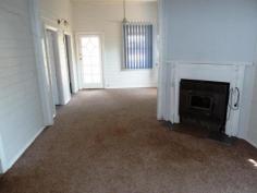  0041 Medley Street Gulgong NSW 2852 $224,000 		 3 			 1 			 1 CUTE COTTAGE! This cute weather board cottage has been priced to sell quickly in the current market. The home is made up of 3 very good sized bedrooms, lounge room with woodfire & reverse cycle split system airconditioner, renovated kitchen & bathroom, plus 2 x toilets. The home also features pressed metal ceilings & is only a few blocks from the centre of Gulgong. We estimate a rental return of $280 pw.   Inspection Times Contact agent for details Features Water Tank Land Size 816 m2 