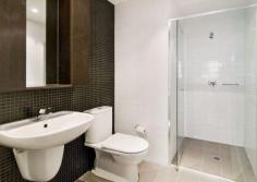  3/1-5 Albany Street St Leonards NSW 2065 This modern apartment is convenient to St Leonards Station, Forum 
Plaza, cafes, restaurants, buses and Crows Nest Shopping Village. 
Features include:

* Separate bedroom alcove with sliding doors
* "L" shaped lounge/dining
* Single galley kitchen
* Modern bathroom with floor to ceiling mosaic tiles
* Large covered balcony
* Separate internal laundry
* Security building & lift access 
 
 All information contained here is gathered 
from soures we believe to be reliable. However we cannot guarantee it's 
accuracy and interested persons should rely on their own enquiries. 