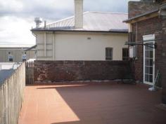  1/ 338 Argyle Street, MOSS VALE, NSW 2577 This Apartment is situated in the heart of Moss Vale and features the following: - 4 large bedrooms, 2 with Built in Wardrobes - Close to shops, public transport and the Moss Vale Aquatic centre - 1 parking spot included - Freshly painted through out - Large outdoor terrace - Water usage included - Separate Lounge and Dining - Sorry no pets FOR RENT: $370 per week 
