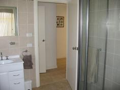 2/10 Thornbury Street Parkes NSW 2870 Spacious & Affordable $275,000 This is a quality three bedroom unit in a desirable location with all modern features. Large modern kitchen with stainless steel wall oven & cooktop, breakfast bar as well as ample cupboard and bench space. Modern 2-way bathroom with bath, shower, vanity & separate toilet. Spacious open plan living, built-in wardrobes and a rumpus room. A fantastic set up for low maintenance living. Ideal for investment or retirement, this is one of the best on the market. 