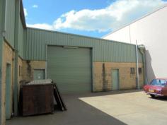 5/66 Lee Holm Road St Marys NSW 2760 Building Area: 521sq Metres (Approx)
 - Warehouse=401sqm, Mezzanine=90sqm & Office=30sqm
 - First Floor Office Area Air Conditioned
 - Roller Shutter Access 4m x 4m
 - 2 x Mezzanine Areas (60sqm & 30sqm)
 - On-Site Parking For 5 Vehicles
 - 3 Phase Power & Lunchroom/Amenities

 
 
 Floor Area: 
 
 521 m² 
 
 
 Parking Spaces: 
 
 5 
 
 
 