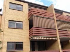  41/429 McDonald Road Lavington NSW 2641 TIDY 2 BEDROOM UNIT 
 Close to schools, parks and within walking distance to the Lavington Shopping centre, you could even say goodbye to the car. 
Consisting of two bedrooms for the price of one, a good sized open plan 
living area with adjoining functional kitchen and your very own private 
balcony to lap up the sun. Phone to arrange your inspection today, you 
will be pleasantly surprised! 