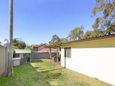 9 Brett Street Kings Langley NSW 2147 Three bedroom brick home features two built-in robes, separate lounge 
and dining area. Large timber kitchen with granite bench tops, polished 
floorboards, ducted air conditioning and large storage space area. 
Sunroom and outdoor undercover entertaining area . Double car carport 
and side driveway access. Avail for inspection after the 10/10/2014. 