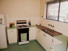  11/13 Bridge Street, Salisbury SA 5108                                          $175,000 This unit is perfect for those who do not drive. It is located within walking distance to shopping centres, bus stops and the Salisbury train station. This solid brick 2 bedroom unit comes with generous sized bedrooms and an above average sized living area. Unlike most 2 bedroom units this property features a separate dining area adding approximately 15m2 more size to the unit. Also comes with a healthy sized kitchen, separate laundry, gas hot water system, roller shutters for security and under cover car parking. Overlooks beautiful Pitman Park Reserve. Currently owner occupied but a rental potential of approximately $215.00 per week. - See more at: http://www.salisburyprofessionals.com.au/real-estate/property/716460/for-sale/unit/sa/salisbury-5108/11-13-bridge-street/#sthash.DsKYx9cG.dpuf 