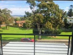  4/146-152 Fern Street, Gerringong NSW 2534 Location, Location, Location is the key to this spacious 3 bedroom Unit. Based in the heart of Gerringong and a 10 minute walk to the beach if that is all you need as the weather starts to warm. Featuring: 3 great size bedrooms – two with built-ins Ensuite off master bedroom Master bedroom comes complete taking the top floor Large open plan kitchen and lounge area Reverse cycle air-condition Single garage Each room including lounge room has balconies Walking distance to shops Currently tenanted for $400 per week. Don’t miss out on a great investment or tree change opportunity. Make your offer today - See more at: http://nationalrurallandsales.com.au/listings/residential_sale-233587-gerringong#sthash.OyvnlD8T.dpuf 