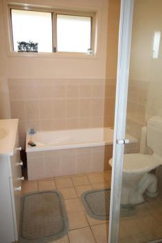  1/2A Elizabeth Street Argenton NSW 2284 Offers considered over $295000 Property ID: #2700019 Attention First Home Buyers & Investors 2 1 1 Refurbished and set in a well maintained complex of only two, this single level, two bedroom brick veneer Villa offers low maintenance living. Featuring open plan living area, bathroom with bath, internal laundry, single garage with internal access and remote entry, air con and dishwasher, and a large and private low-maintenance courtyard with lawn area. Ideal for the first home buyer or investor with easy access to shopping and all amenities. Great Lake Macquarie location!   Inspection Times Contact agent for details Land Size 237 m2 Council Rates $1,125.80 per year Water Rates $696 per year 