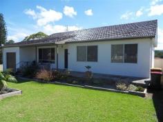  33 Stroud Street Bulahdelah NSW 2423 LIKE NEW—the fully renovated home presents in excellent condition inside and out, offering a low maintenance lifestyle in a convenient location close to shops and facilities. Accomodation includes 3 large bedrooms, separate lounge with r/c aircon, open plan dining/kitchen, modern bathroom, 2nd toilet off laundry, single garage, rear courtyard and sunny front verandah. Plenty of room for a caravan or boat - with plenty of time to enjoy the beautiful surrounding lakes, rivers and beaches. Features »   Corner block with good level access 	 »   Fully renovated home with high ceilings. 	 »   Modern bathroom and kitchen, 2nd toilet in laundry 	 »   Reverse cycle aircon. 	 »   Small rear courtyard, landscaped gardens. »   Central location close to all facilities. 