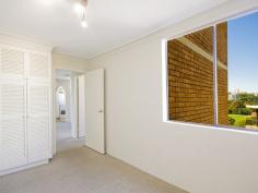 29 Roslyn Gardens, Elizabeth Bay NSW 2011 The Plaza - Spacious Two Bedroom Apartment				

 This
 spacious and neat two bedroom apartment features security entrance with
 lift access, large bedrooms both with built-in robes, entertaining 
sized living area opening out onto a east facing balcony that takes in 
the fantastic district views & internal laundry facilities. 
 Set in an ideal location convenient for world-class restaurants, 
bars, cafes & shopping & easy access to the harbour & CBD. 