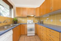  11/9 Jenkins Street, Collaroy NSW 2097 Price: Offers over $580,000 Two bedroom top floor unit is perfect for astute investors or first time buyers to get into the real estate market. Situated in a central location with an easy 200m flat walk to the beach, shops, cafes & public transport! - Large main bedroom, both bedrooms with built-ins. - Sliding doors from the lounge room and main bedroom lead out to the balcony. - The functional kitchen has plenty of storage and internal laundry facilities. Full width units, like this one, have great light and airflow and combined with the full length balcony, leafy outlook and sea breezes, you've got the lot!! 