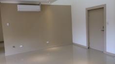 Cabramatta NSW, 2166 Brand new luxury unit 3 large bedrooms, en suite in main open lounge room, Air conditioning, 2 baths, 2 toilets, balcony, Tiled floor throughout Kitchen with gas cook top, stainless steel appliances Next to the station, shops and school Available now 