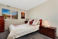  8/16-18 Boronia Street Dee Why NSW 2099  $625,000 Residential  |   Bed 2  |   Bath 1  |   Car 1 This light and bright immaculately renovated 2 bedroom apartment is positioned on the north east corner of a well maintained block, only a short stroll to Dee Why beach. Step into the inviting open plan living and dining room that effortlessly flows   More + Property ToolsPrint Brochure Floor PlanCalculatorsBookmark PropertyEmail a FriendView BookmarksPremium Tracker 
